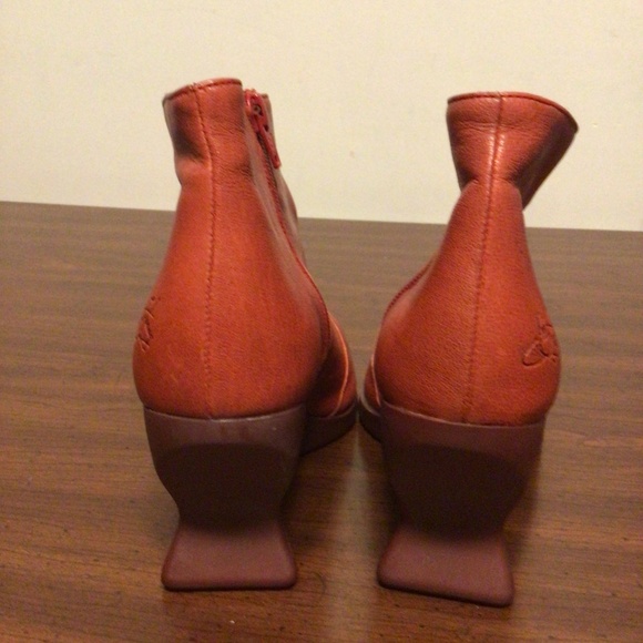 JOHN FLUEVOG RED LEATHER ANKLE BOOT SZ 10 - Picture 4 of 14